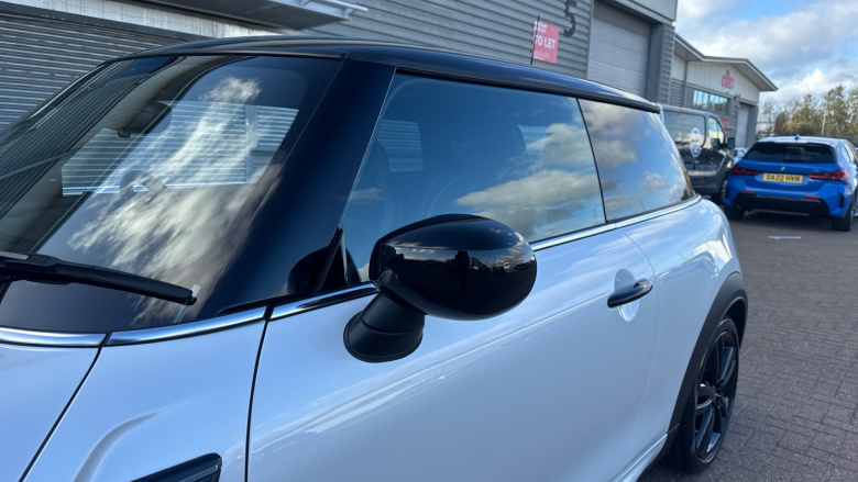 MINI Hatchback 2.0 Cooper S Sport 3dr Auto Petrol Hatchback